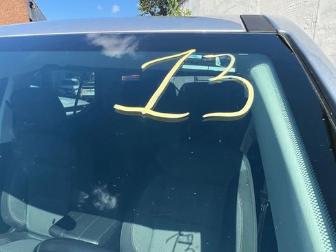 Used 2018 Chevrolet Traverse LT image 35