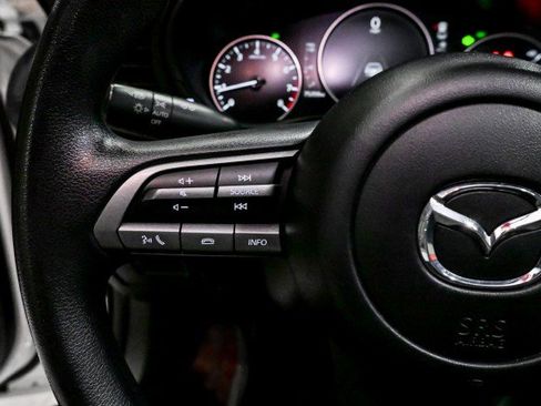 Used 2021 MAZDA MAZDA3 s image 29