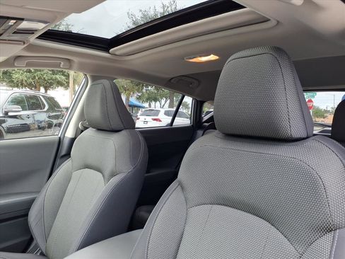 Used 2024 Subaru Crosstrek 2.0i Premium image 15