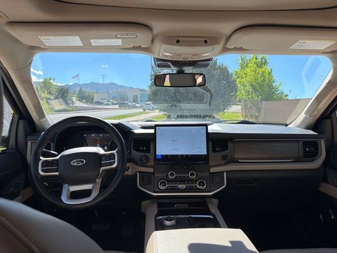 Used 2022 Ford Expedition Max Limited AWD/4WD image 21
