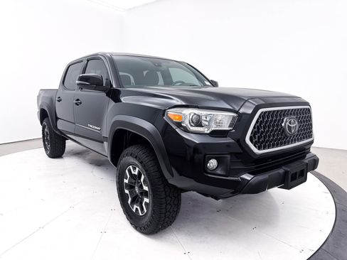 Used 2019 Toyota Tacoma TRD Off-Road image 10