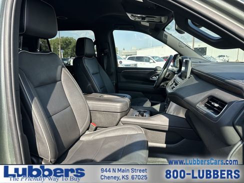 Used 2023 Chevrolet Suburban Premier image 23