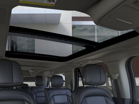 New 2026 Lincoln Navigator L Reserve AWD/4WD image 21