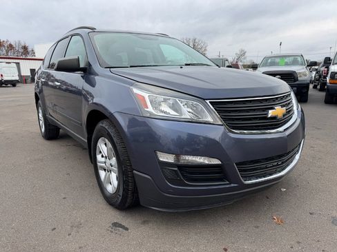 Used 2014 Chevrolet Traverse LS image 7