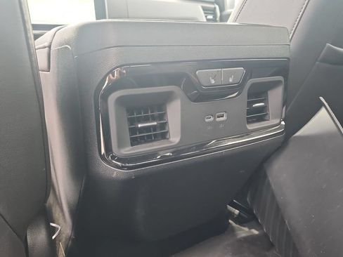 Certified 2024 GMC Sierra 1500 AT4 w/ Technology Package AWD/4WD image 21