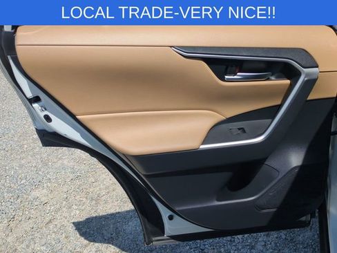 Used 2019 Toyota RAV4 XLE Premium w/ Cold Weather Package AWD/4WD image 28
