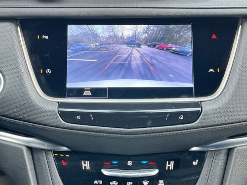 Certified 2024 Cadillac XT6 Luxury w/ LPO, Floor Liner Package AWD/4WD image 21