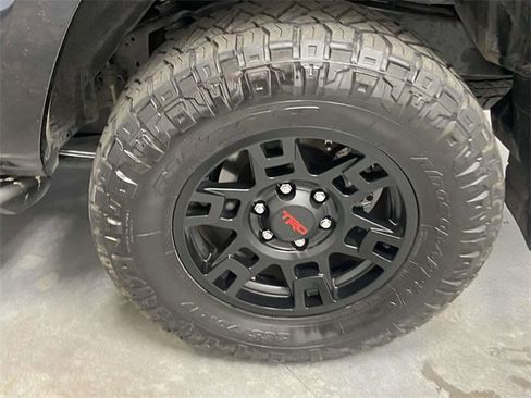 Used 2024 Toyota 4Runner SR5 Premium image 10