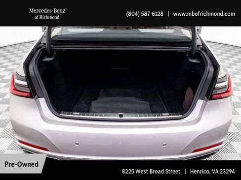 Used 2022 BMW 750i xDrive w/ Executive Package AWD/4WD image 31