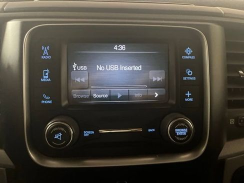 Used 2017 RAM 1500 Express AWD/4WD image 35