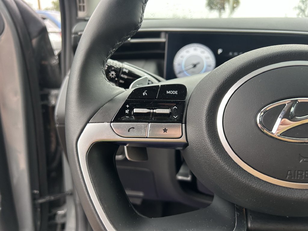 Certified 2024 Hyundai Tucson Limited FWD image 31