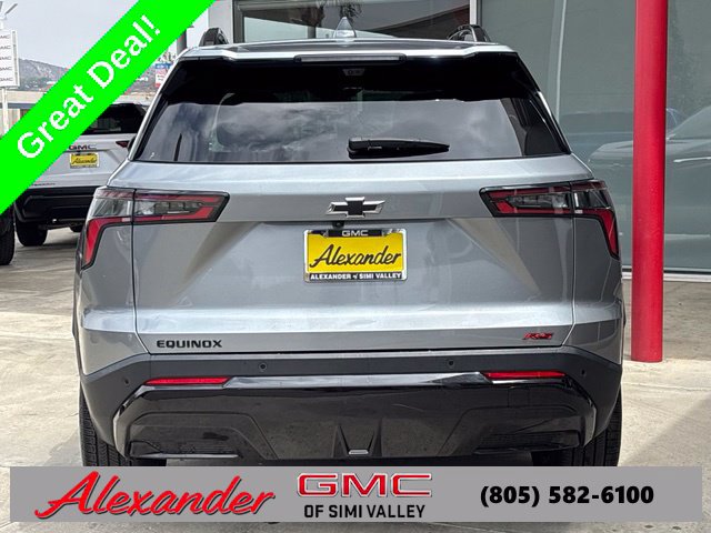 Used 2025 Chevrolet Equinox RS w/ Safety and Technology Package FWD image 5
