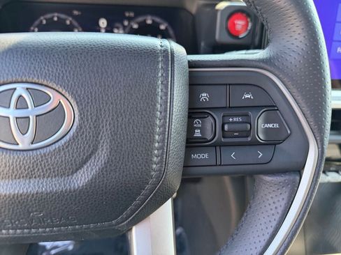 Used 2025 Toyota 4Runner TRD Sport Premium AWD/4WD image 16