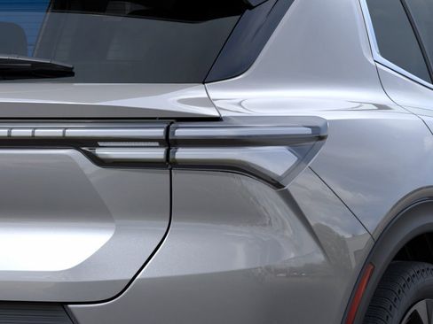 New 2026 Chevrolet Equinox EV LT image 35