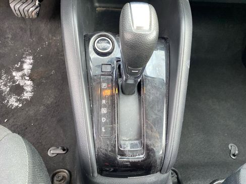 Used 2022 Nissan Kicks S image 12