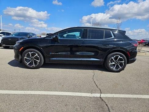 Used 2025 Chevrolet Equinox EV LT image 4