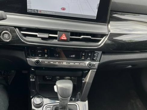 Used 2025 Kia Seltos S FWD image 16