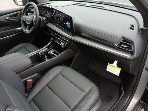 New 2026 Chevrolet Traverse LT w/ Driver Confidence Package image 30