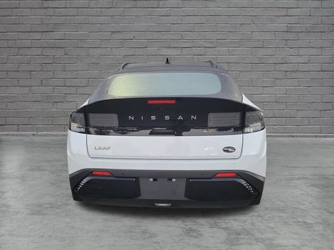New 2026 Nissan Leaf Platinum+ w/ Cargo Package (Platinum+) FWD image 4