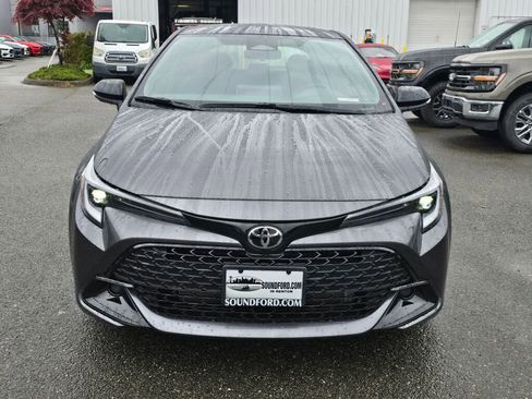 Used 2026 Toyota Corolla SE image 2