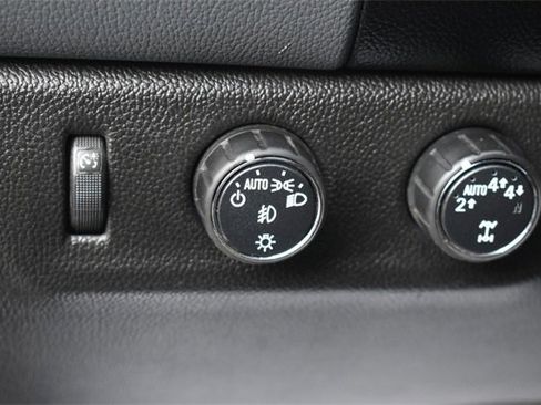 Used 2022 Chevrolet Colorado Z71 image 23