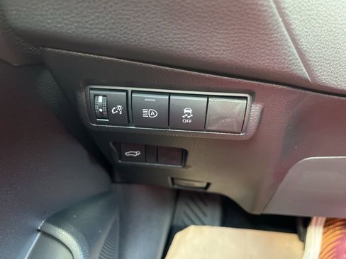 Certified 2026 Toyota Corolla Cross XLE w/ Convenience Package image 20