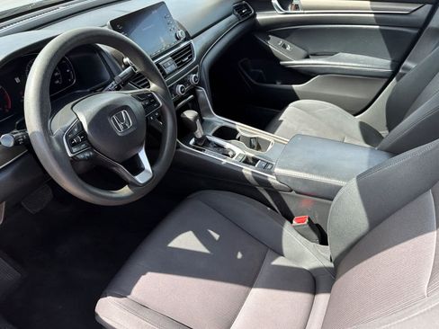 Used 2018 Honda Accord LX image 9