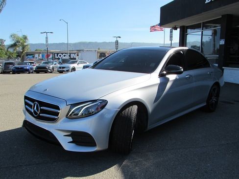 Used 2019 Mercedes-Benz E 300 image 3