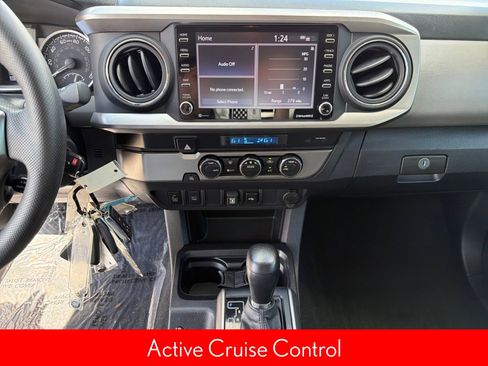 Used 2022 Toyota Tacoma SR5 w/ Technology Package image 17