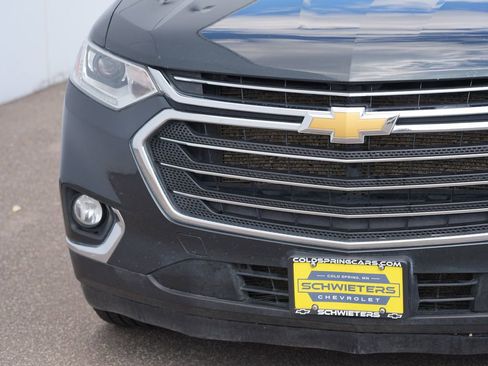 Used 2021 Chevrolet Traverse LT w/ LPO, Floor Liner Package AWD/4WD image 9