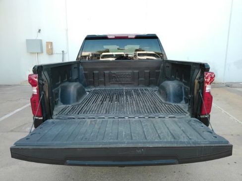 Used 2025 Chevrolet Silverado 1500 LT RWD image 7