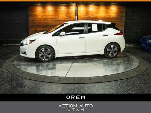 Used 2020 Nissan Leaf SV w/ SV Technology Package image 1