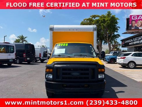 Used 2016 Ford E-350 and Econoline 350 Super Duty RWD image 4