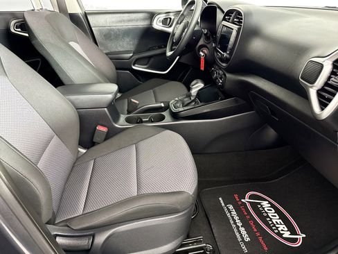 Used 2023 Kia Soul LX w/ Option Group 015 image 33