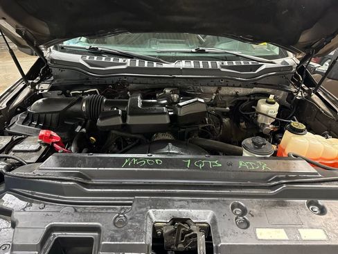 Used 2018 Ford F250 XLT w/ Snow Plow Prep Package image 27