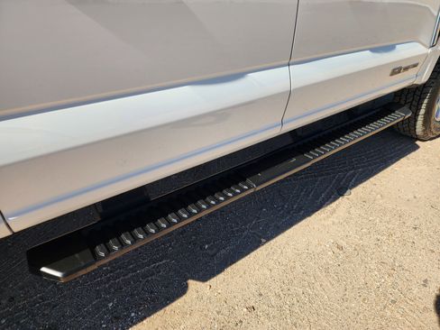 Used 2024 Ford F250 XLT image 14