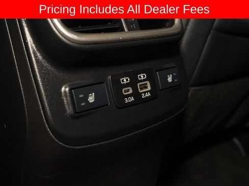 Used 2023 Subaru Outback Touring AWD/4WD image 7