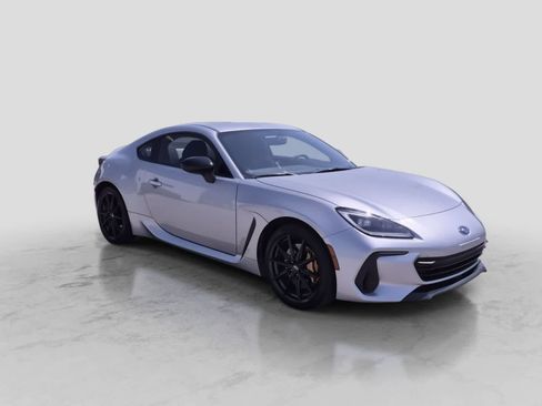 Used 2025 Subaru BRZ tS RWD image 2