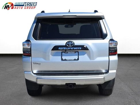 Used 2024 Toyota 4Runner TRD Off-Road image 7