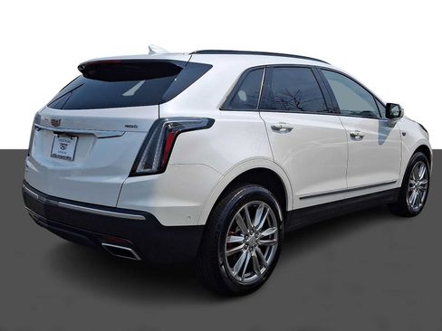 Certified 2025 Cadillac XT5 Sportv w/ Technology Package AWD/4WD image 6
