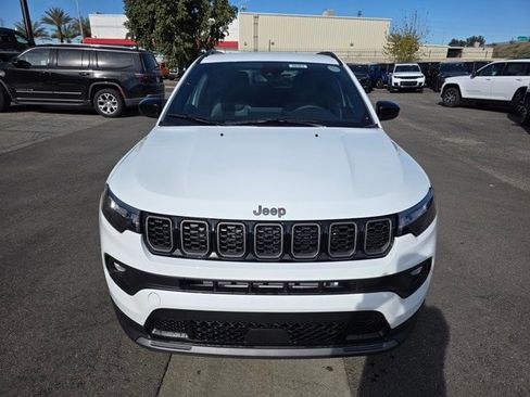 New 2026 Jeep Compass Latitude image 2