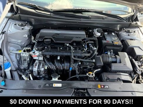 Used 2024 Hyundai Elantra SEL FWD image 11
