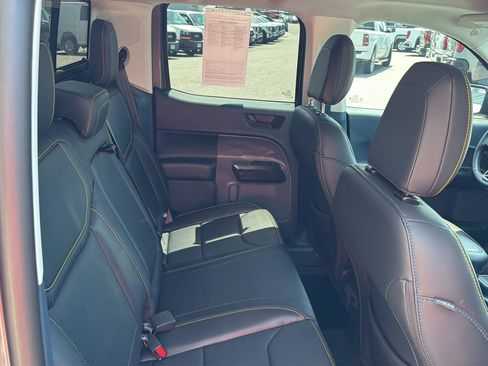 Used 2025 Ford Maverick Lobo AWD/4WD image 9