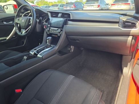 Used 2020 Honda Civic EX image 9