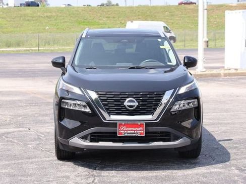 Certified 2023 Nissan Rogue SV w/ SV Premium B Package AWD/4WD image 4