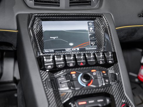 Used 2016 Lamborghini Aventador LP 750-4 Superveloce AWD/4WD image 36