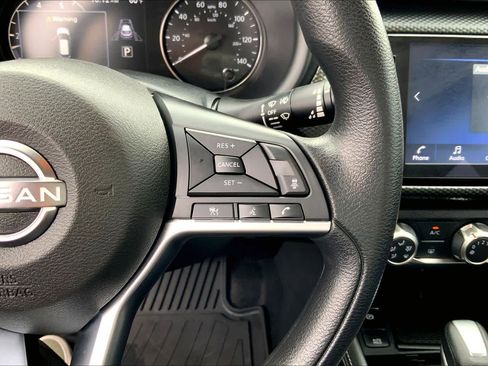 Used 2023 Nissan Kicks SV image 21