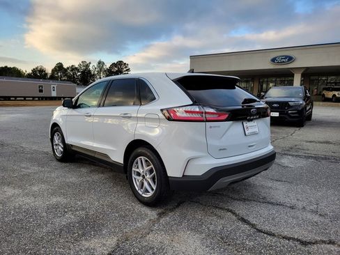 Certified 2024 Ford Edge SEL image 3