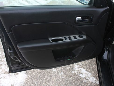 Used 2011 Ford Fusion SEL w/ 302A Rapid Spec Order Code image 27