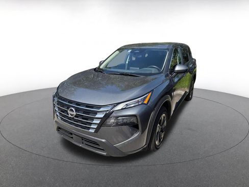 Used 2025 Nissan Rogue SV AWD/4WD image 9